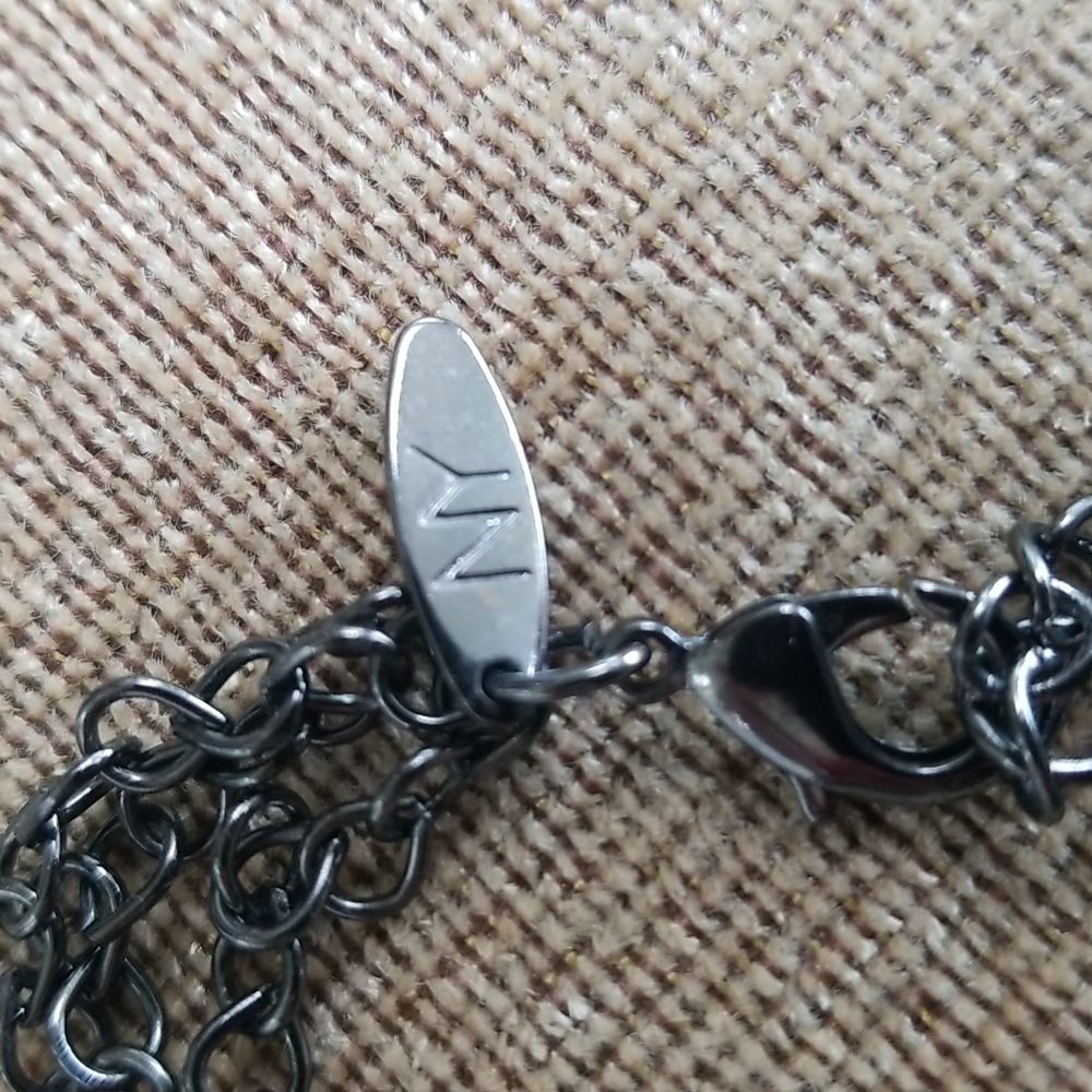 ❣5 for $25 Sale❣New York & Company Necklace - Picture 2 of 5